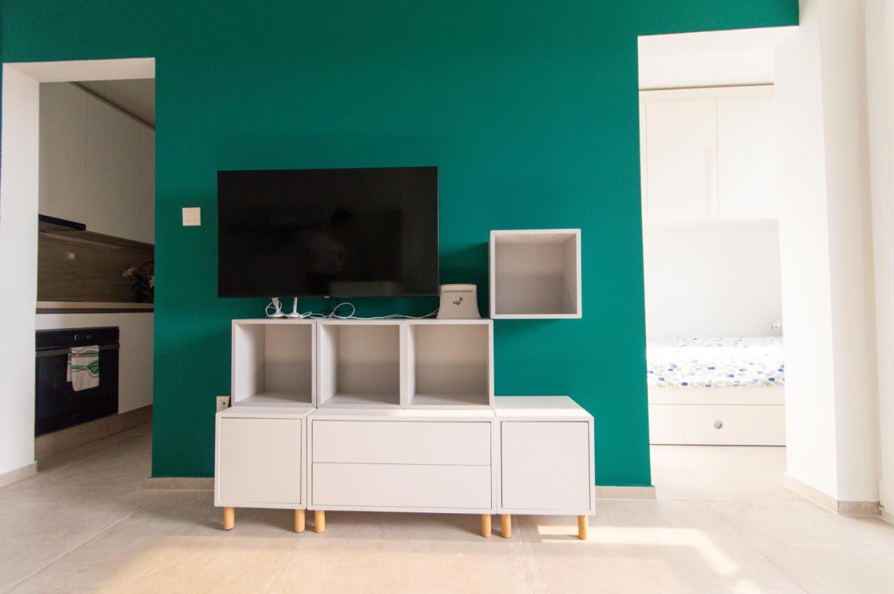 פורץ Studio Apartman Irma Cervar מראה חיצוני תמונה